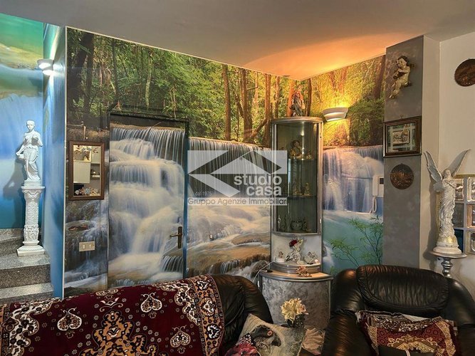 VILLA INDIPENDENTE CON AMPIO GIARDINO A VERDELLO Verdello