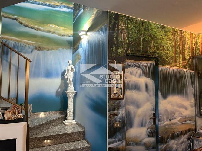 VILLA INDIPENDENTE CON AMPIO GIARDINO A VERDELLO Verdello