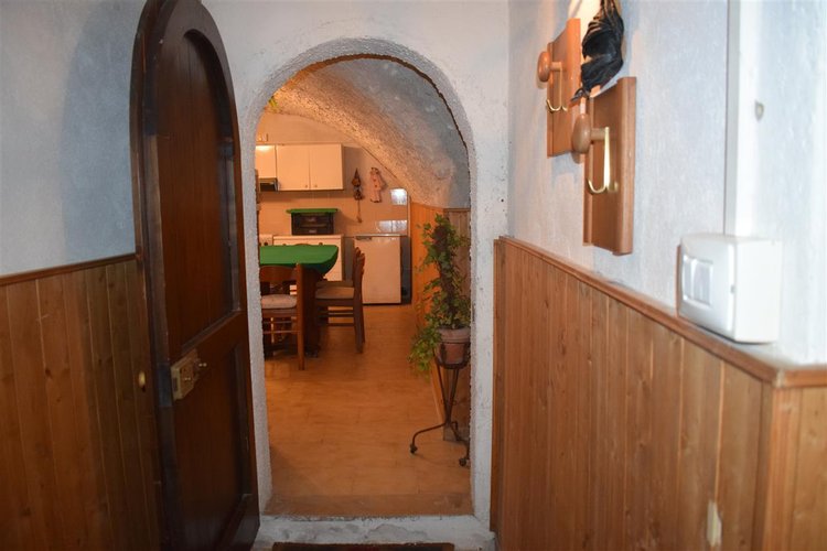 Bracca grazioso alloggio con balconata e taverna Bracca