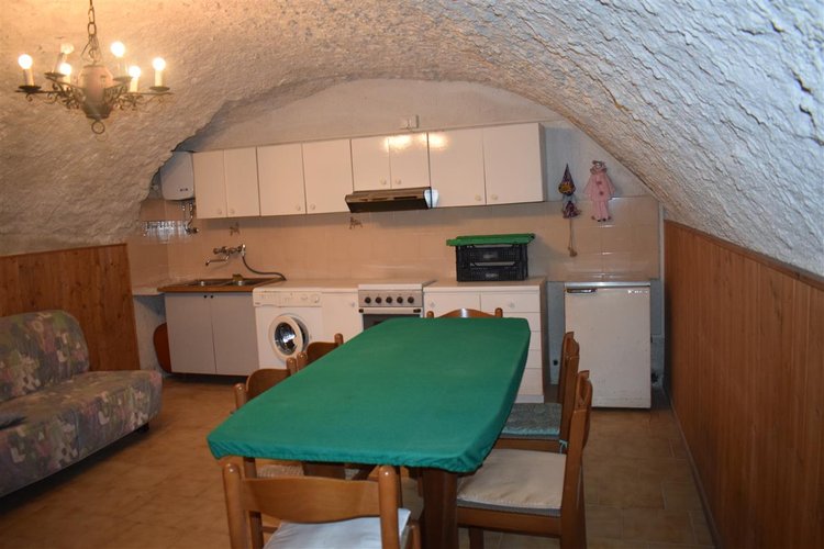 Bracca grazioso alloggio con balconata e taverna Bracca