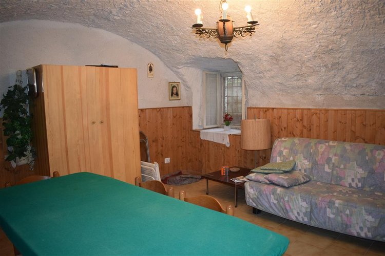 Bracca grazioso alloggio con balconata e taverna Bracca