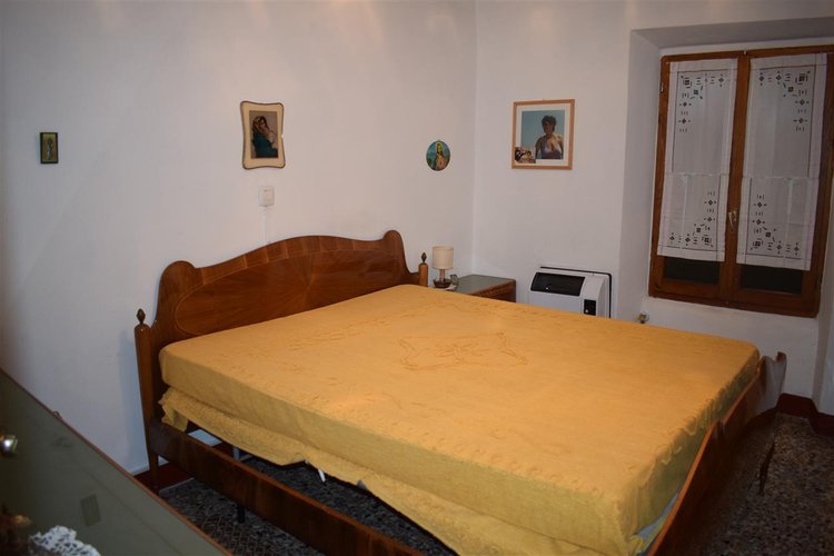 Bracca grazioso alloggio con balconata e taverna Bracca