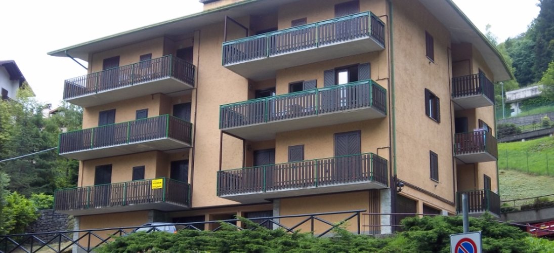 Oltre il Colle panoramico trilocale con camino e ampio box auto