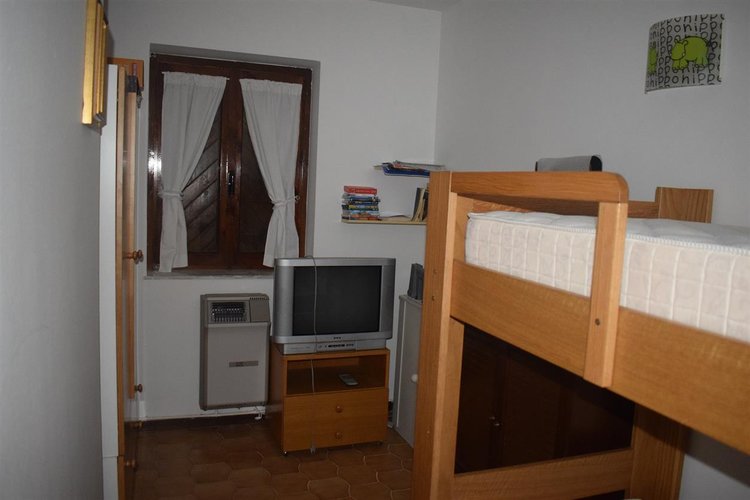 Oltre il Colle panoramico trilocale con camino e ampio box auto Oltre il Colle