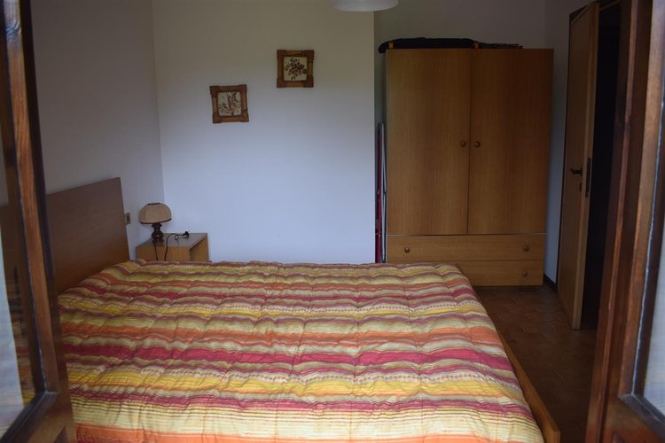 Oltre il Colle panoramico trilocale con camino e ampio box auto Oltre il Colle