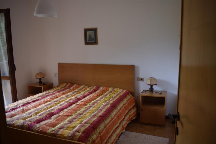 Oltre il Colle panoramico trilocale con camino e ampio box auto Oltre il Colle