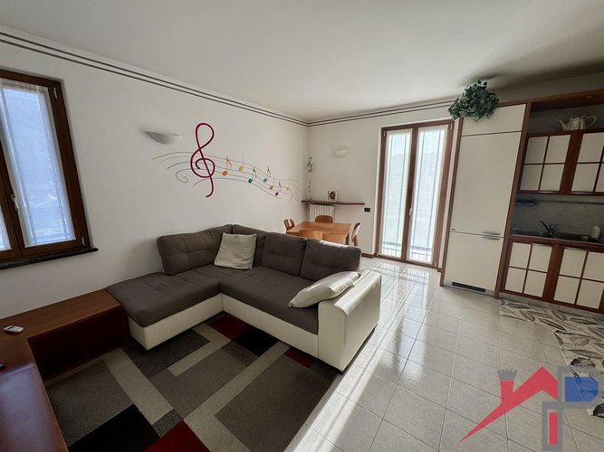 Casa singola con 2 appartamenti Monte Marenzo