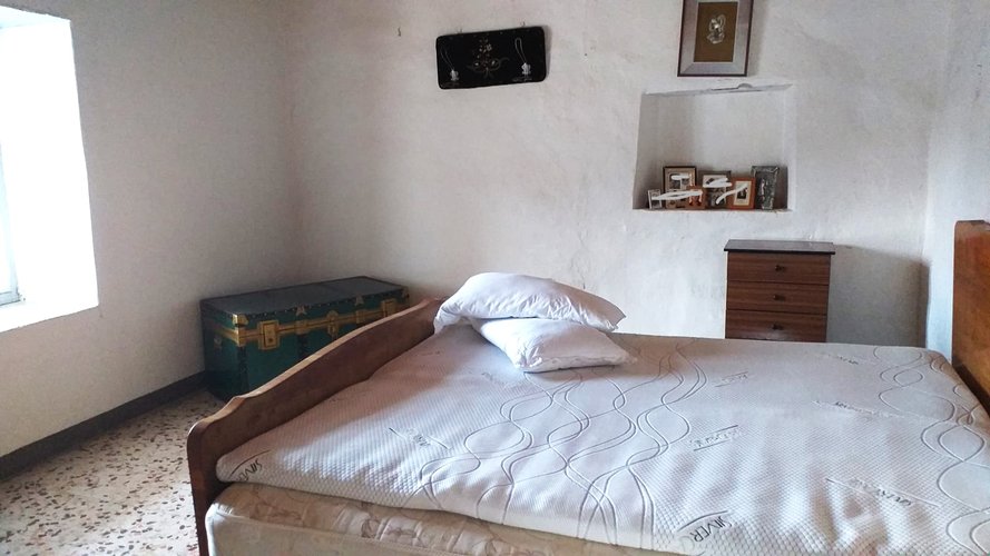 BACIATA DAL SOLE! Taleggio