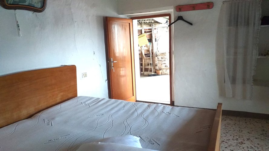 BACIATA DAL SOLE! Taleggio