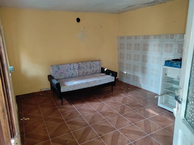 Valbrembilla in piccolo borgo, porzione di casa con giardino Val Brembilla