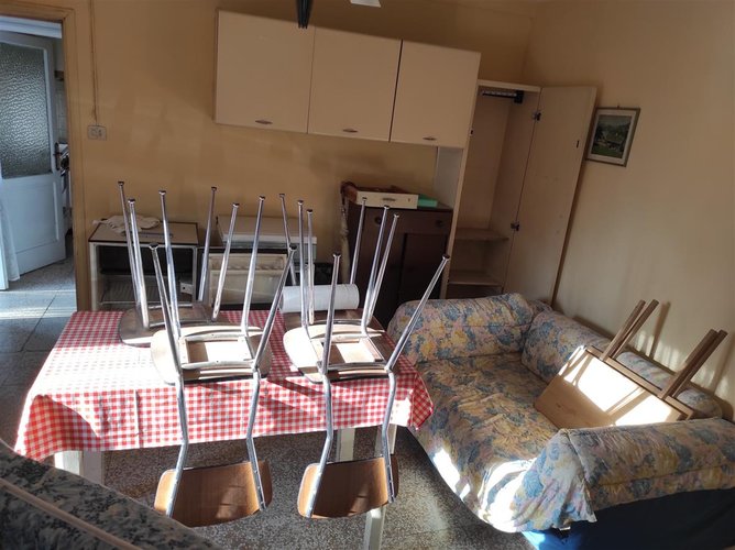 Valbrembilla in piccolo borgo, porzione di casa con giardino Val Brembilla