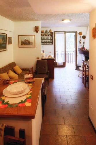 Oltre il Colle, zona esclusiva, ottimo quadrilocale balconato, giardino e box grande Oltre il Colle