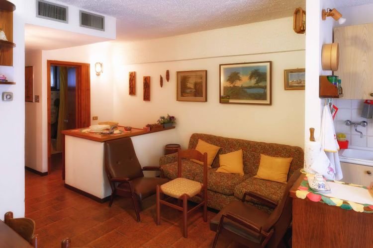 Oltre il Colle, zona esclusiva, ottimo quadrilocale balconato, giardino e box grande Oltre il Colle