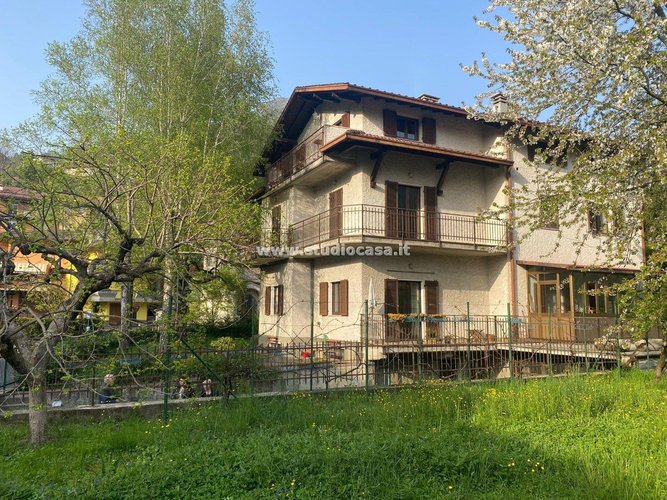 INDIPENDENTE CON GIARDINO! Zogno