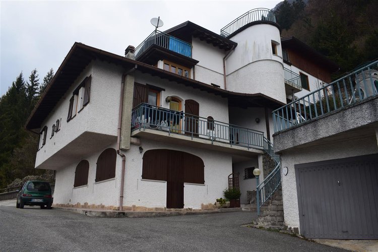 Serina, località San Pantaleone, grazioso monolocale in ottima villetta Serina