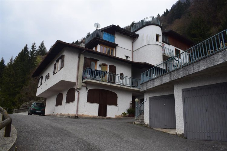 Serina, località San Pantaleone, grazioso monolocale in ottima villetta