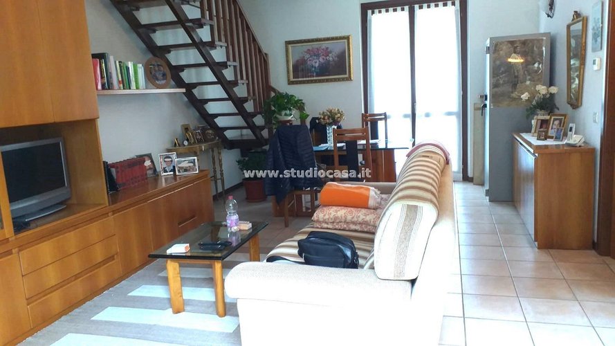 RISERVATO INVESTITORI! Strozza