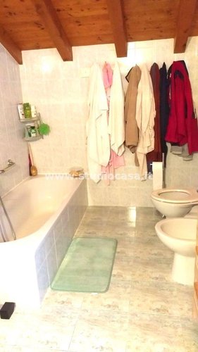 RISERVATO INVESTITORI! Strozza