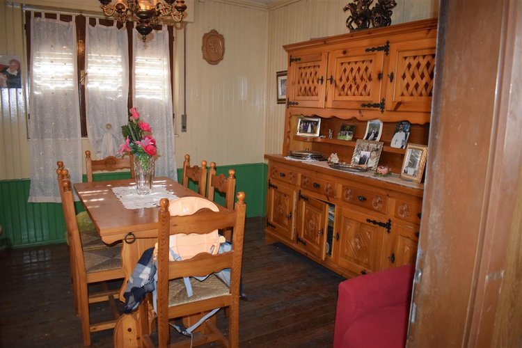 Serina vicinanze, casa d’epoca indipendente con godibilissima area pertinenziale Serina