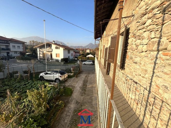 Villa a Schiera Paladina