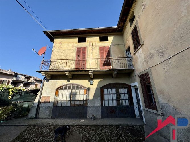 Porzione di casa da riattare Cisano Bergamasco