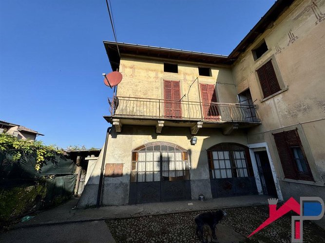 Porzione di casa da riattare Cisano Bergamasco