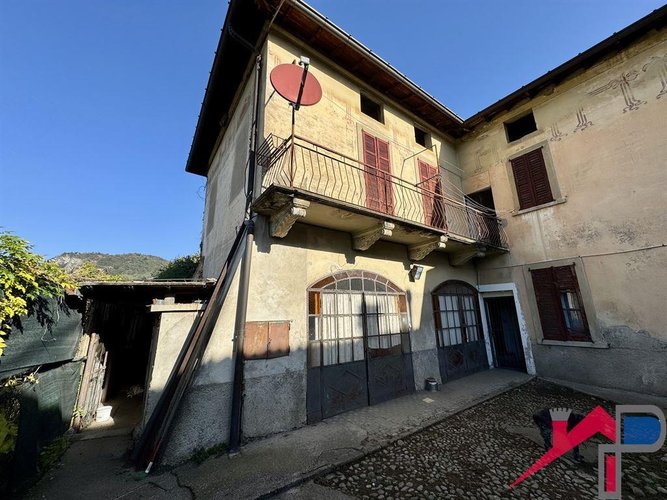Porzione di casa da riattare Cisano Bergamasco