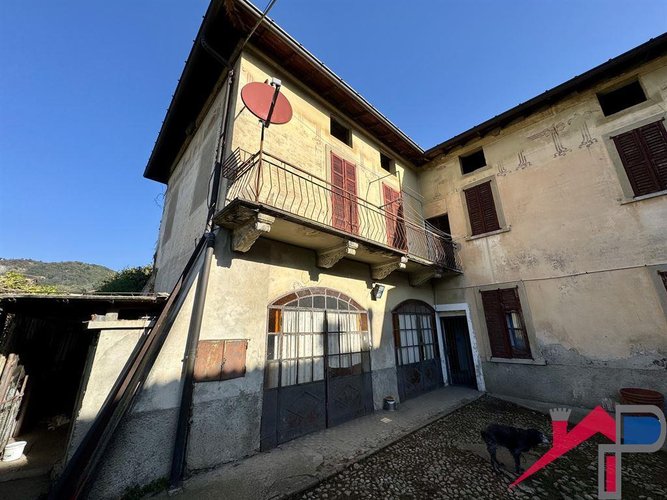 Porzione di casa da riattare Cisano Bergamasco