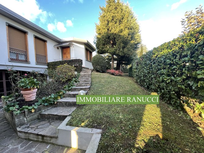 Villa  via Broseta Bergamo