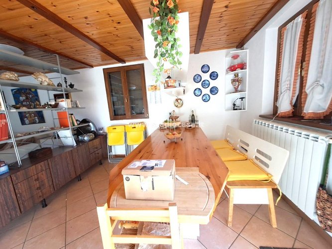 CASA INDIPENDENTE! Costa Serina