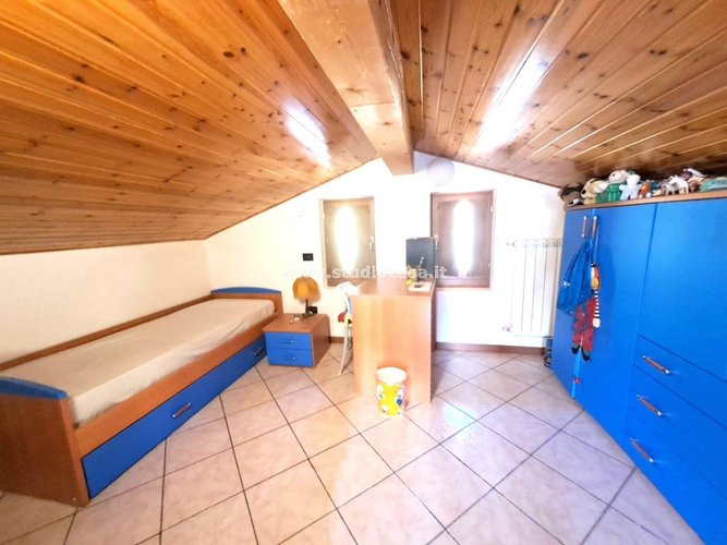 CASA INDIPENDENTE! Costa Serina