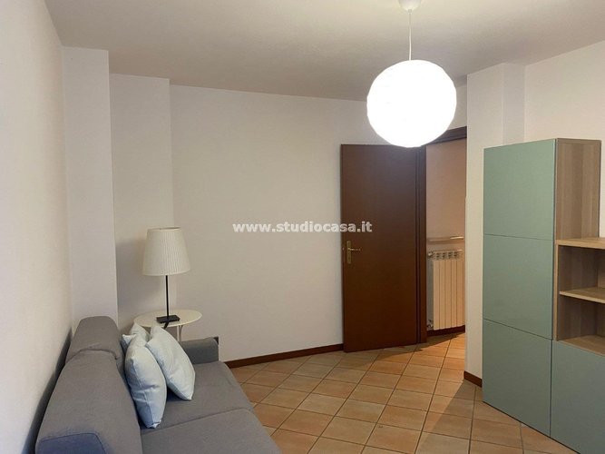 CENTRALE E SERVITA!!! Lenna