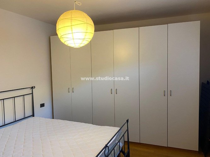 CENTRALE E SERVITA!!! Lenna