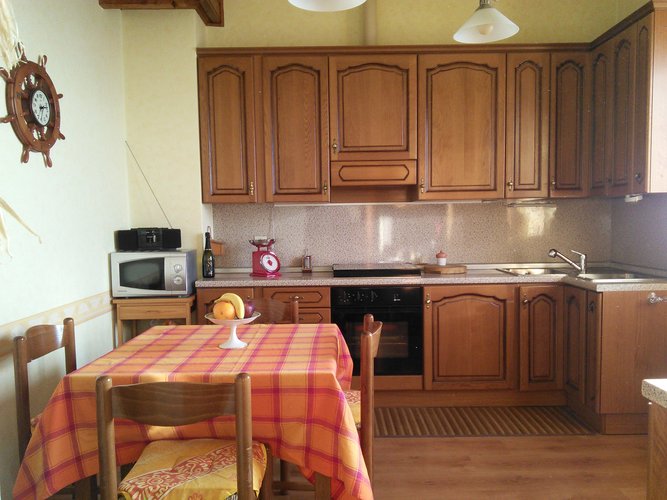 INTROVABILE VILLA SINGOLA! Costa Serina