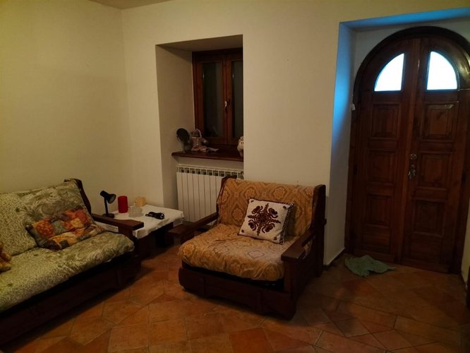 Oltre il Colle, esclusiva casa indipendente con corte di proprietà Oltre il Colle