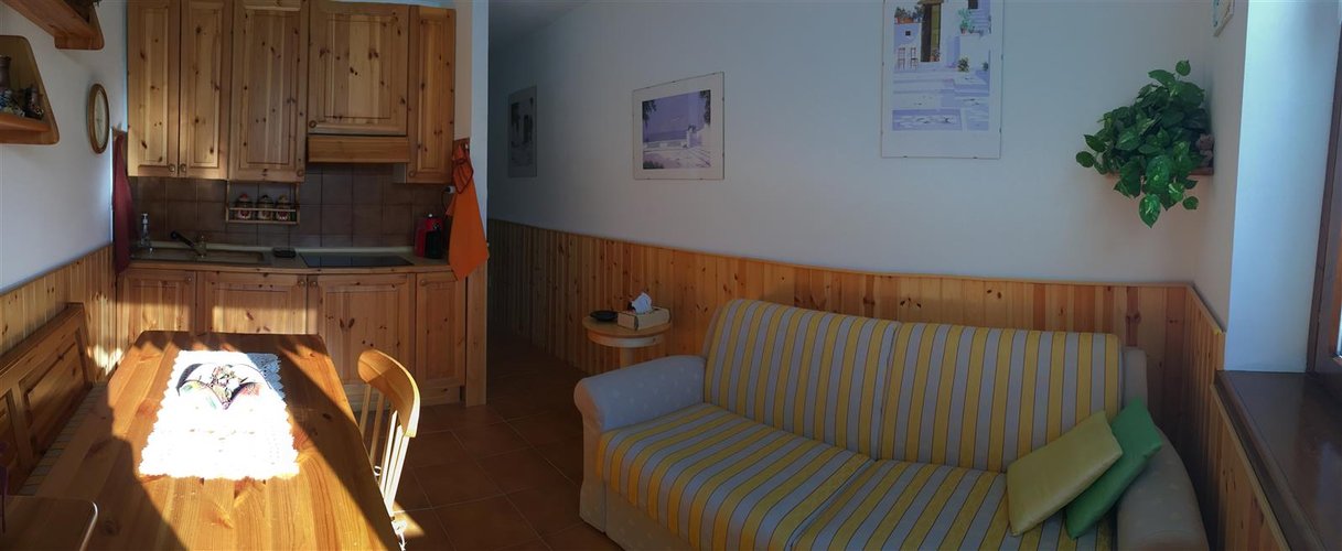 Foppolo panoramico bilocale arredato con posto auto, cantina e ski-box Foppolo