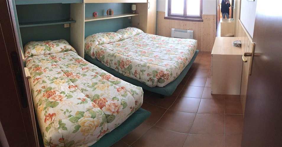 Foppolo panoramico bilocale arredato con posto auto, cantina e ski-box Foppolo