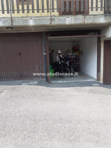 SOLEGGIATO E BEN SERVITO! Rota d'Imagna