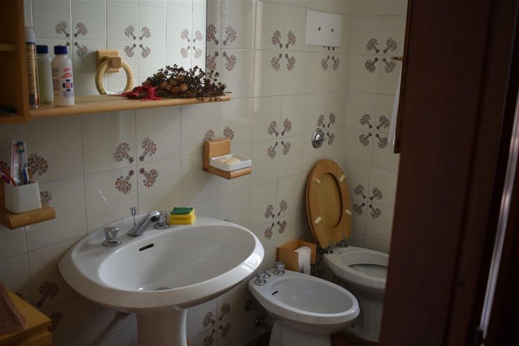 Costa Serina, investimento ideale per amanti montagna, monolocale balconato con box Costa Serina