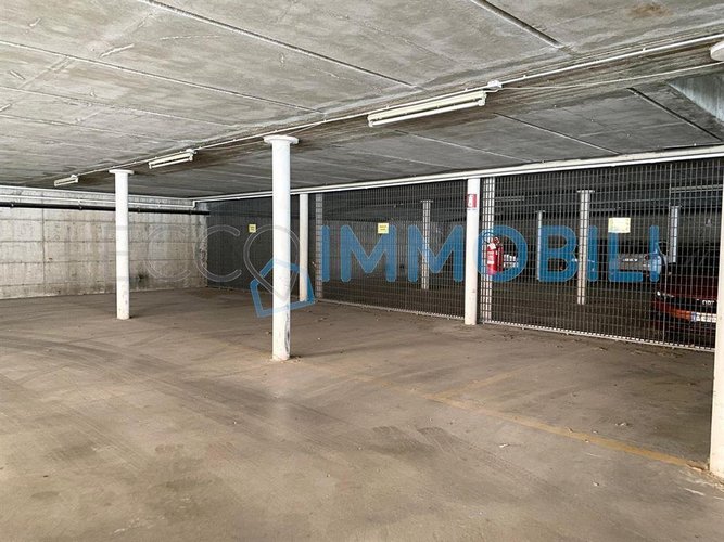 POSTI AUTO COPERTI SAN NICOLO' Lecco