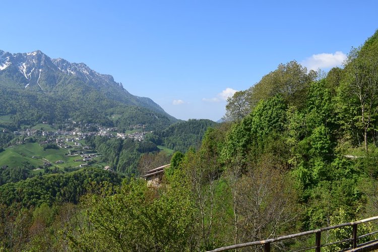 Oltre il Colle, imperdibile rustico indipendente con vasto terreno di proprietà Oltre il Colle