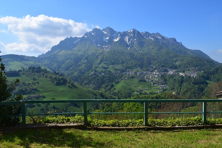 Oltre il Colle, imperdibile rustico indipendente con vasto terreno di proprietà Oltre il Colle