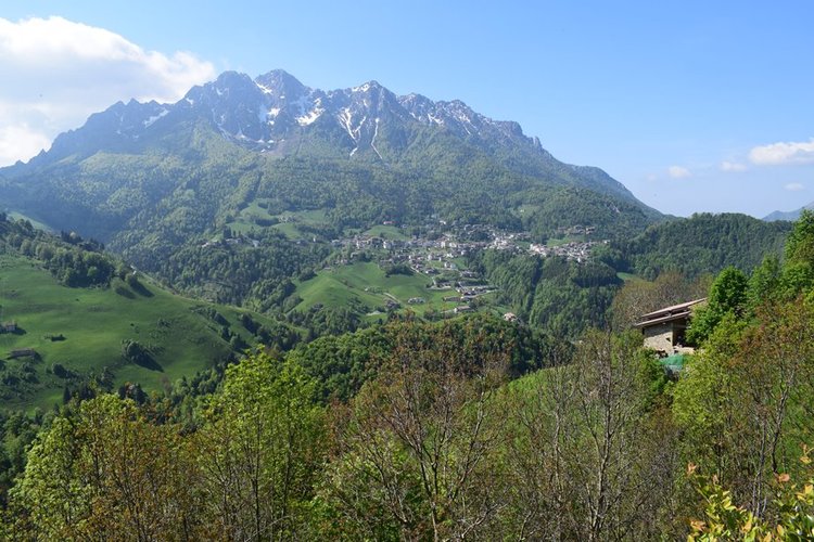 Oltre il Colle, imperdibile rustico indipendente con vasto terreno di proprietà Oltre il Colle