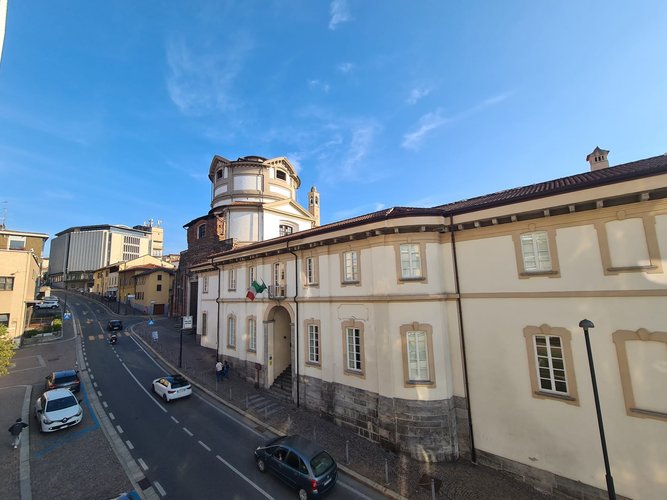 46/23 Semi-centrale Cantù