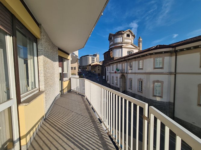 46/23 Semi-centrale Cantù