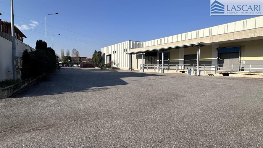 Capannone - Rif. 2654 Presezzo