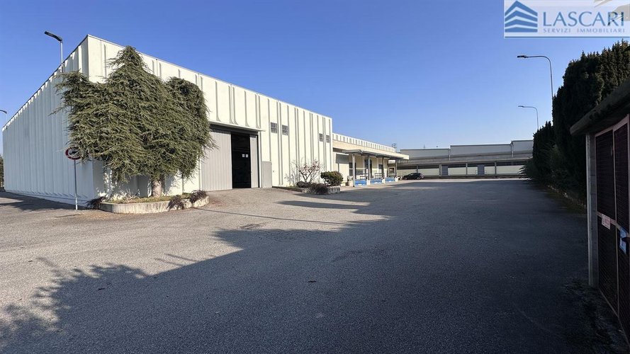 Capannone - Rif. 2654 Presezzo