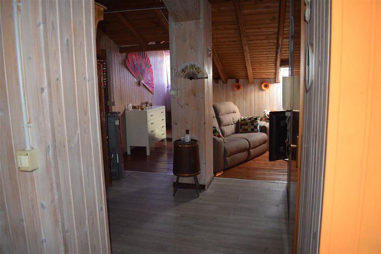 Serina, zona centro, incredibile favoloso appartamento mansardato con camino Serina