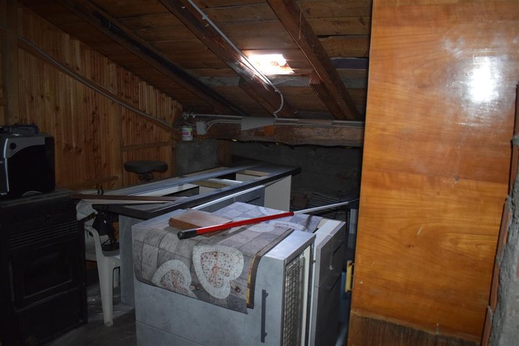 Serina, zona centro, incredibile favoloso appartamento mansardato con camino Serina