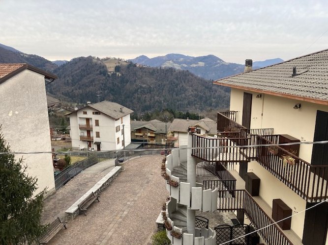 Cornalba, occasione porzione di casa storica con giardino privato e posto auto Cornalba